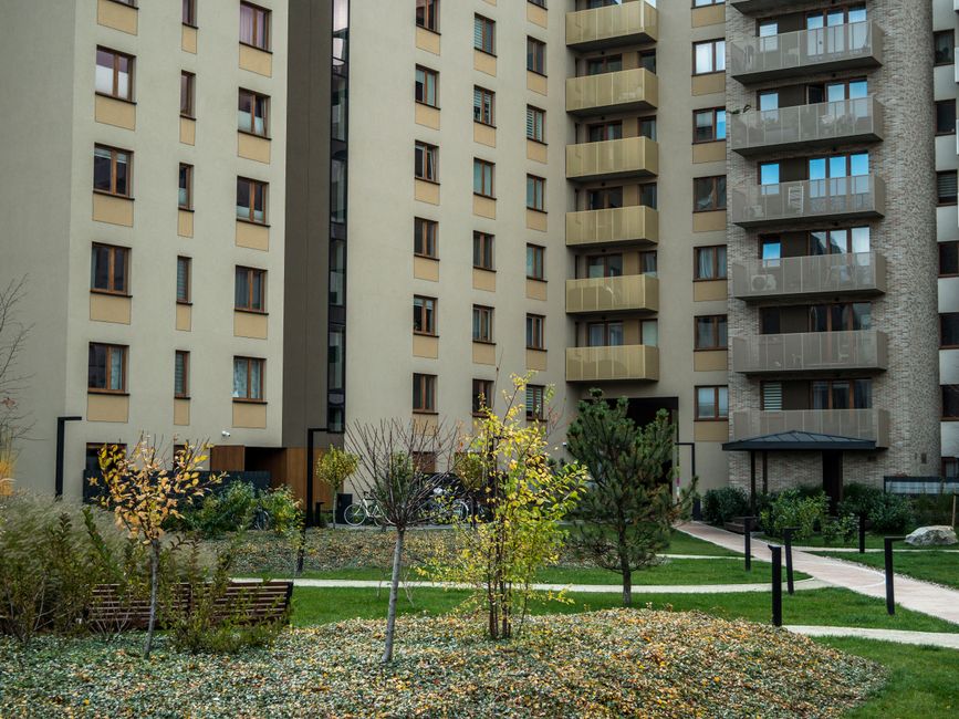 Areál bytového domu, Dunajská Lužná